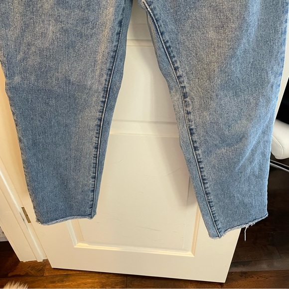 Brandy Melville john galt denim mom jeans - Picture 5 of 16